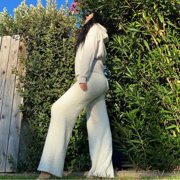 SKIMS Other - SKIMS loungewear in bone SIZE L/XL